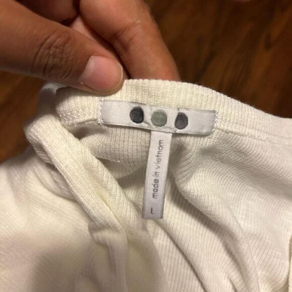 New Three Dots top - Picture 3 of 4